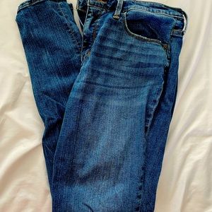 Universal Thread Jeans